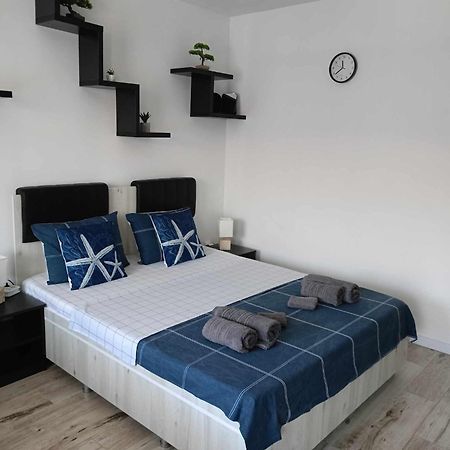 Apartmán Garsoniera Saturn Exteriér fotografie